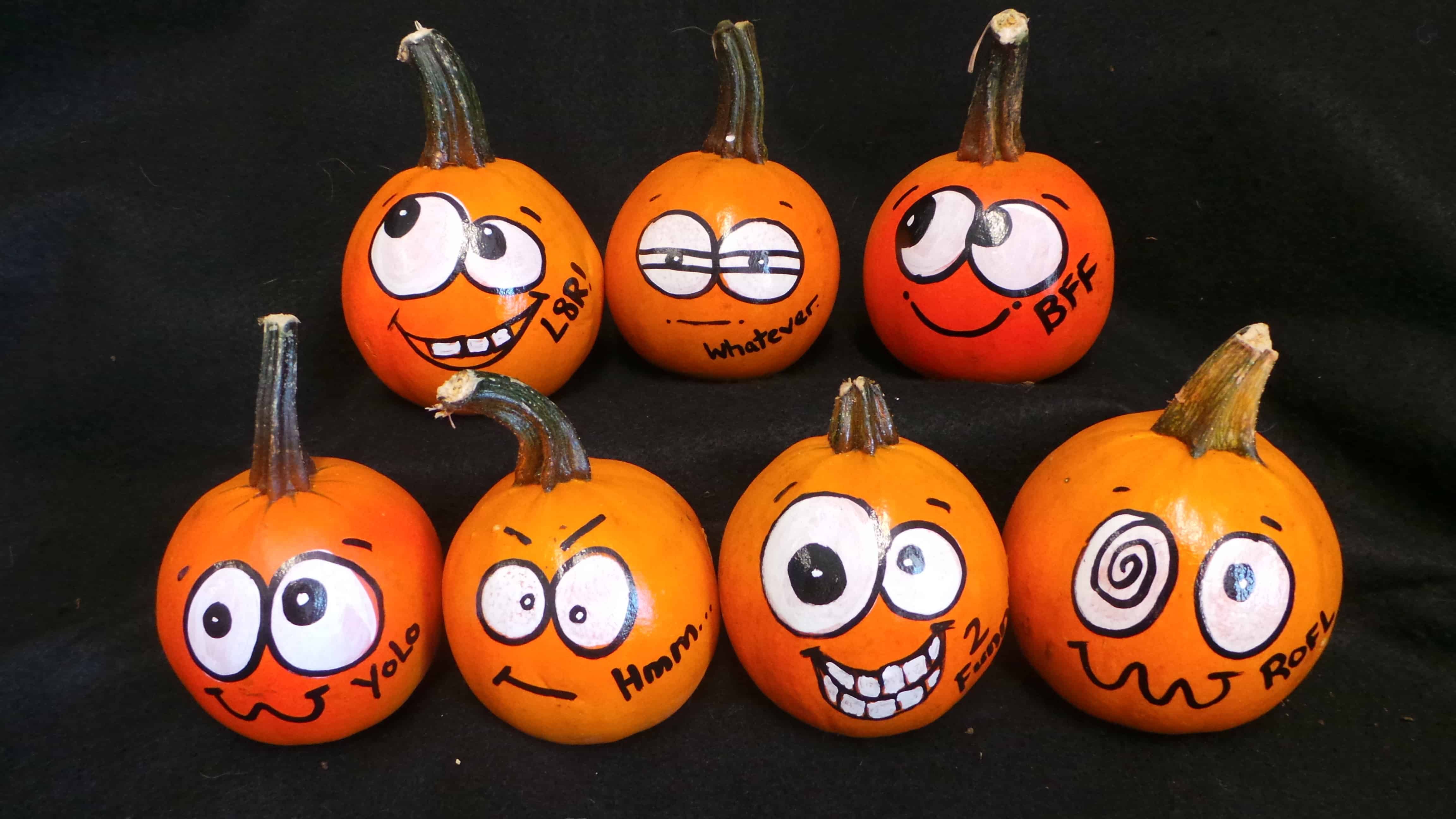 15 Easy Pumpkin Painting Ideas That Look Cute (2021 Edition) | Pumpkin