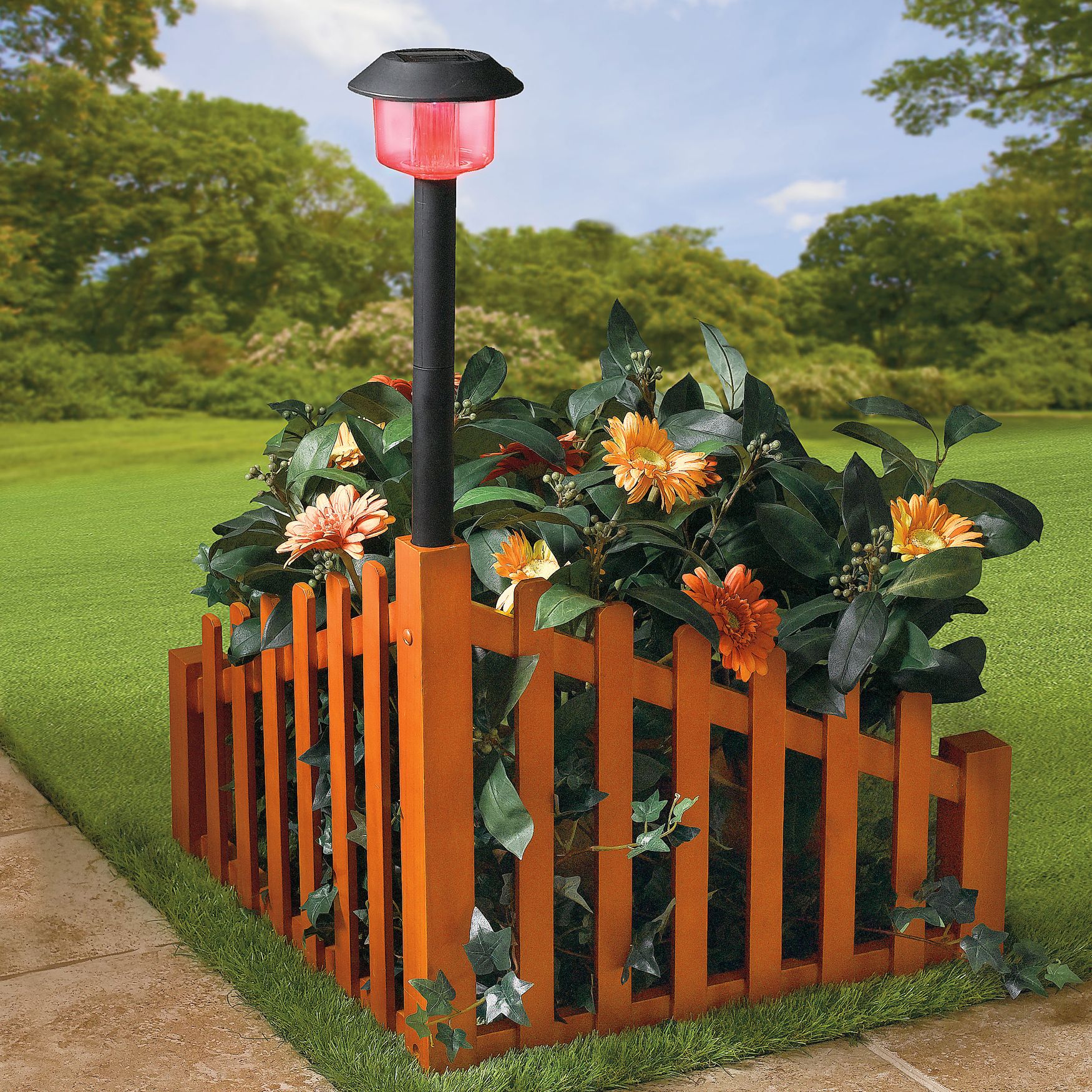 Wood Corner Fence with Color-Changing Solar-Powered Light | Decor