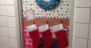 Chrismas Door Ideas