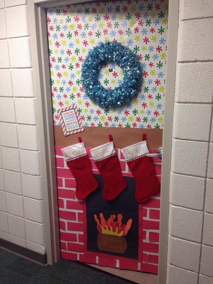 Christmas Door Decorating Ideas - The Xerxes