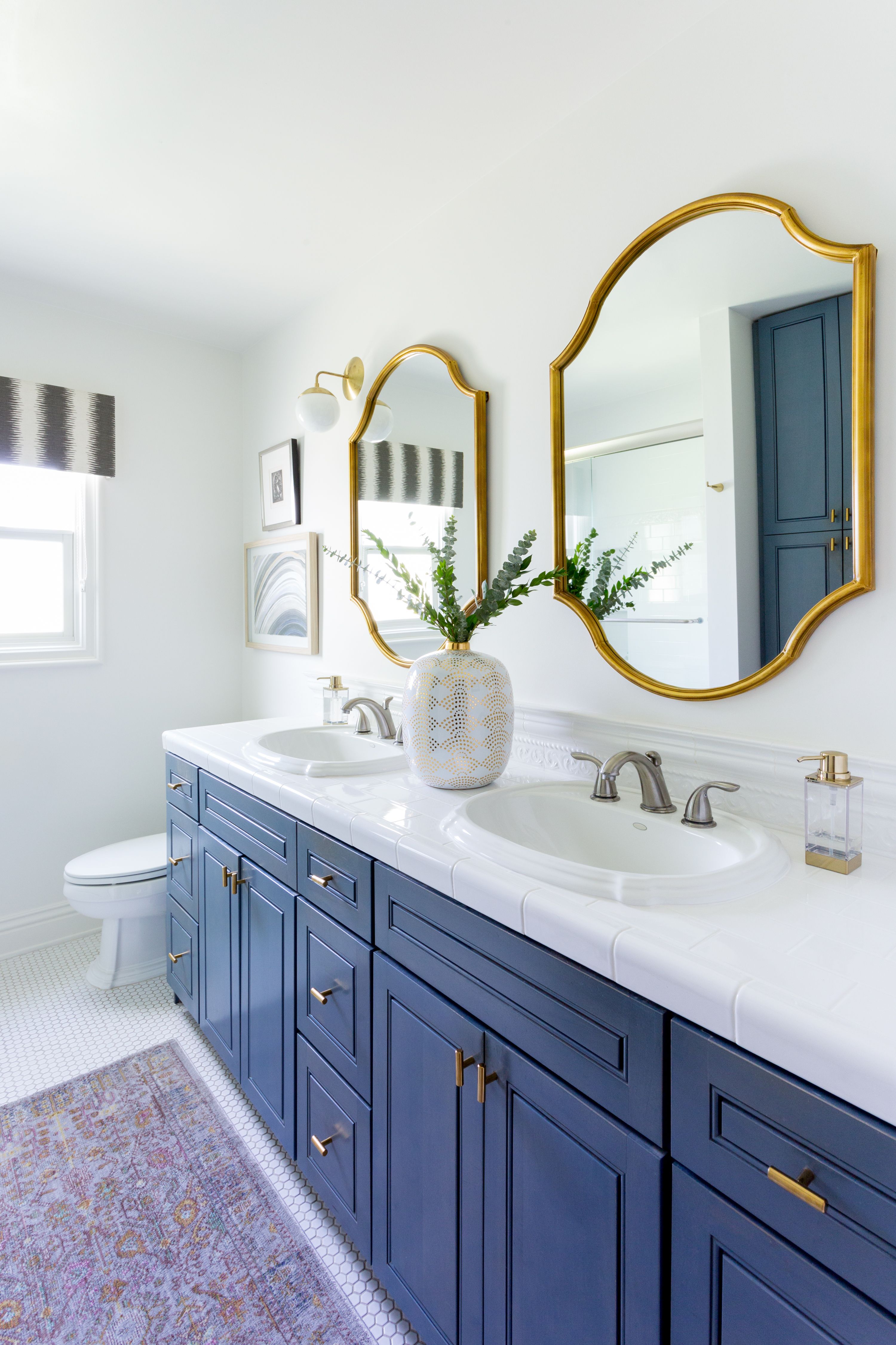 Blue And White Bathroom Ideas - Give your walls the the wow factor with