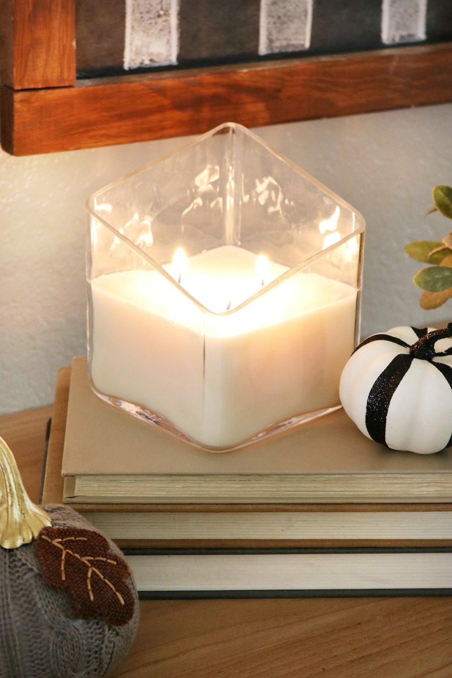 black-white-fall-entryway-6 - The Crafted Sparrow