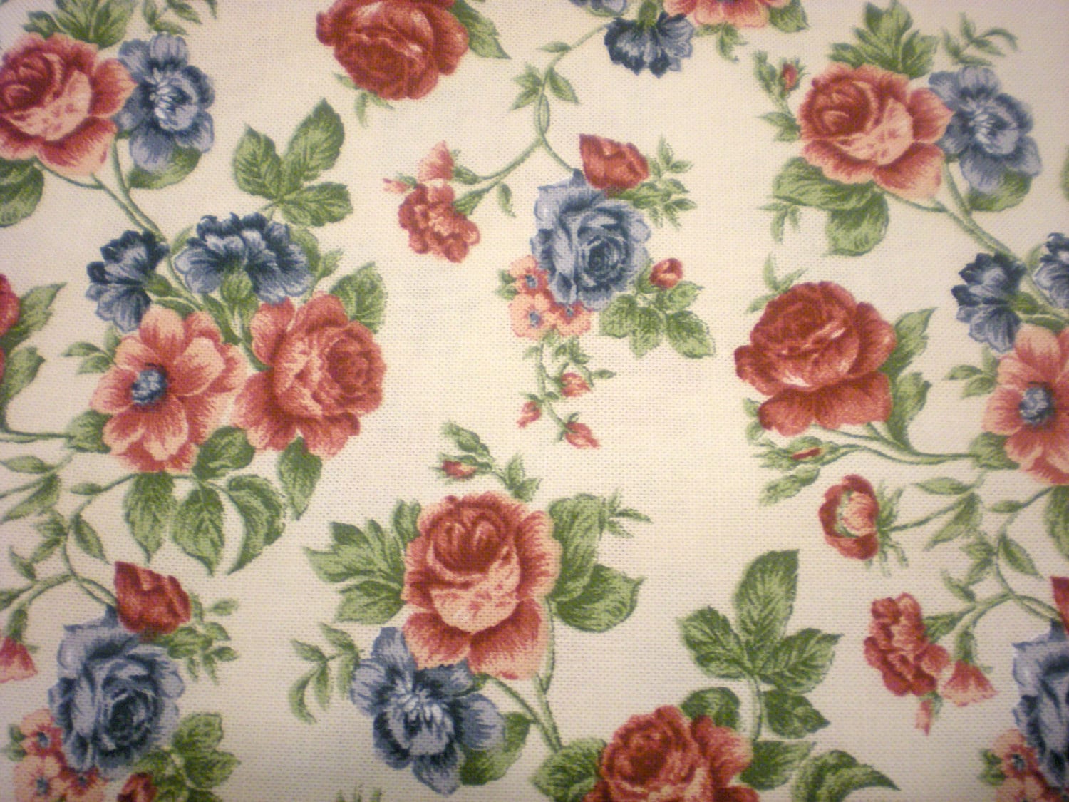 Vintage chintz flower fabric. Heavy blue red cream by Majilly