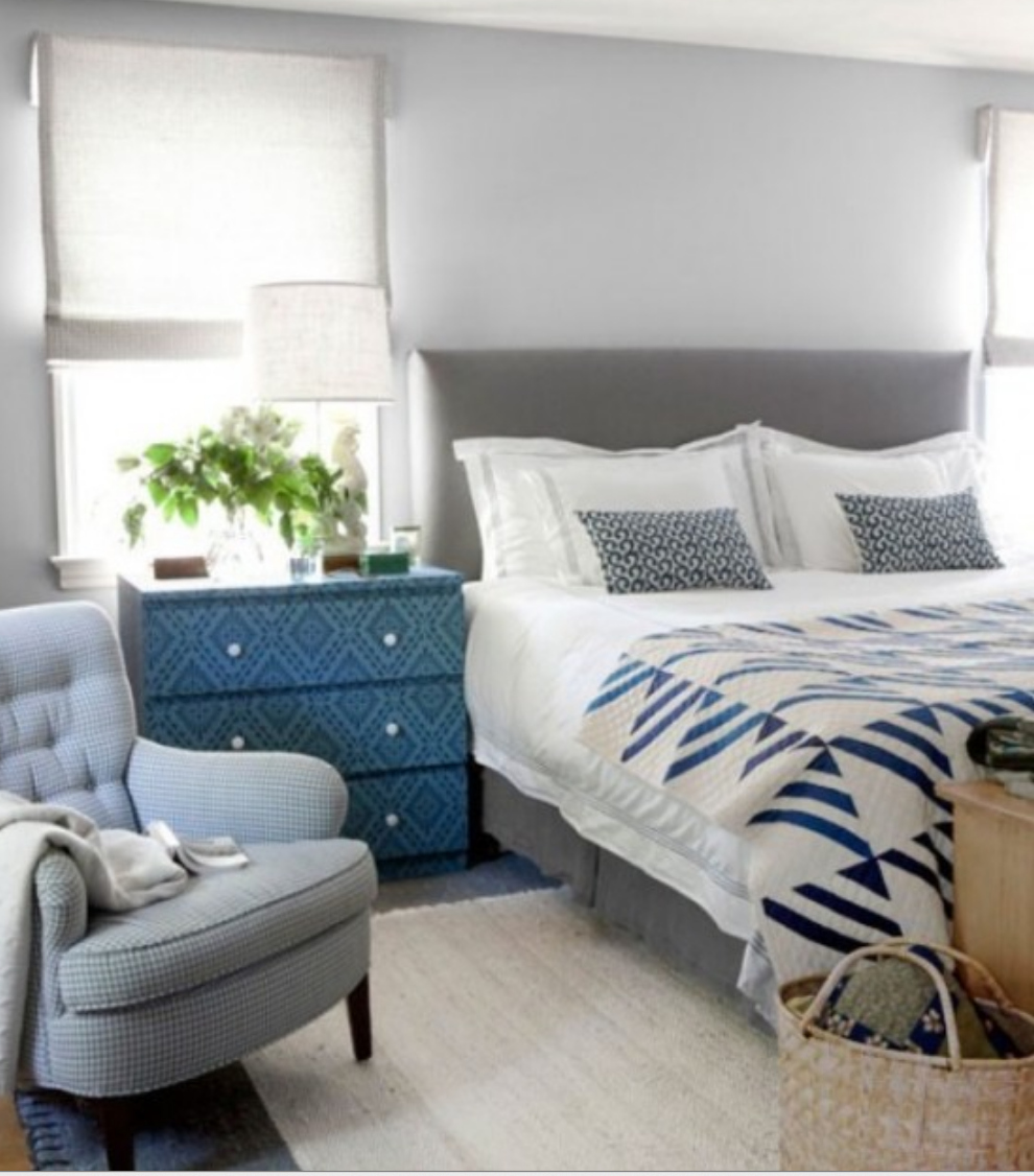 blue and gray rustic decor bedroom | just decorate!